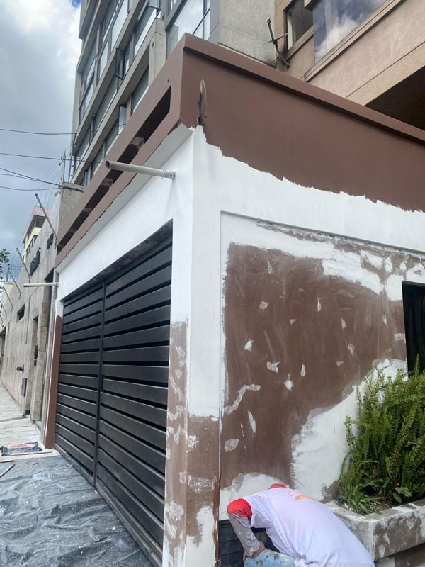Pintor en Quito, maestro pintor, pintura de fachada, terraza